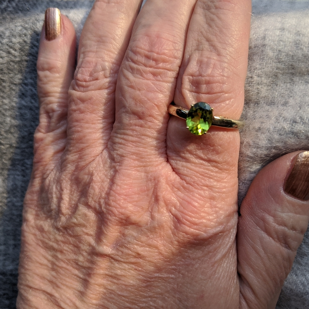 Peridot Ring - Picture 2 of 8